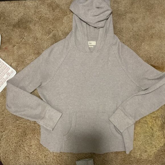 Size S Aritzia BUNDLE/LOT Long-sleeve Pullover Shirts - Picture 4 of 10